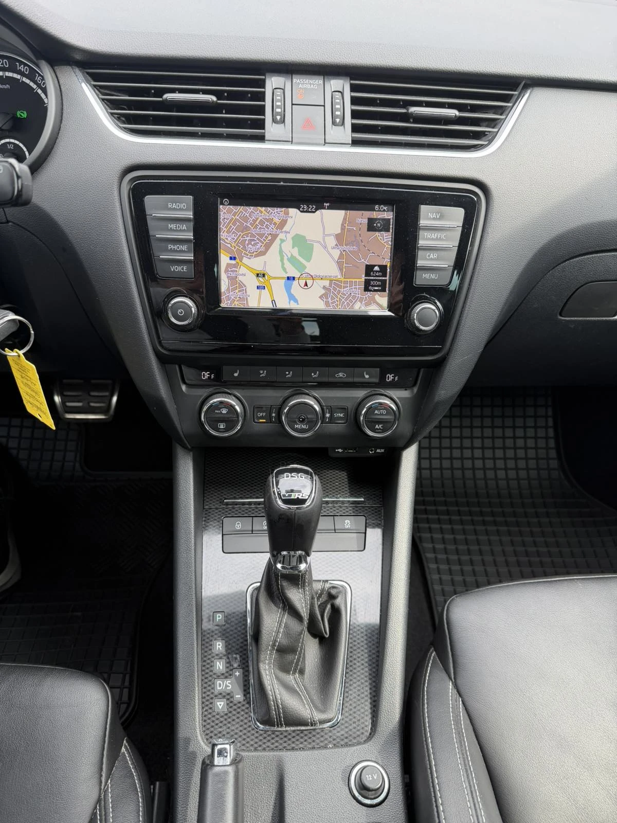 Skoda Octavia 2.0 turbo, снимка 9 - Автомобили и джипове - 53924845