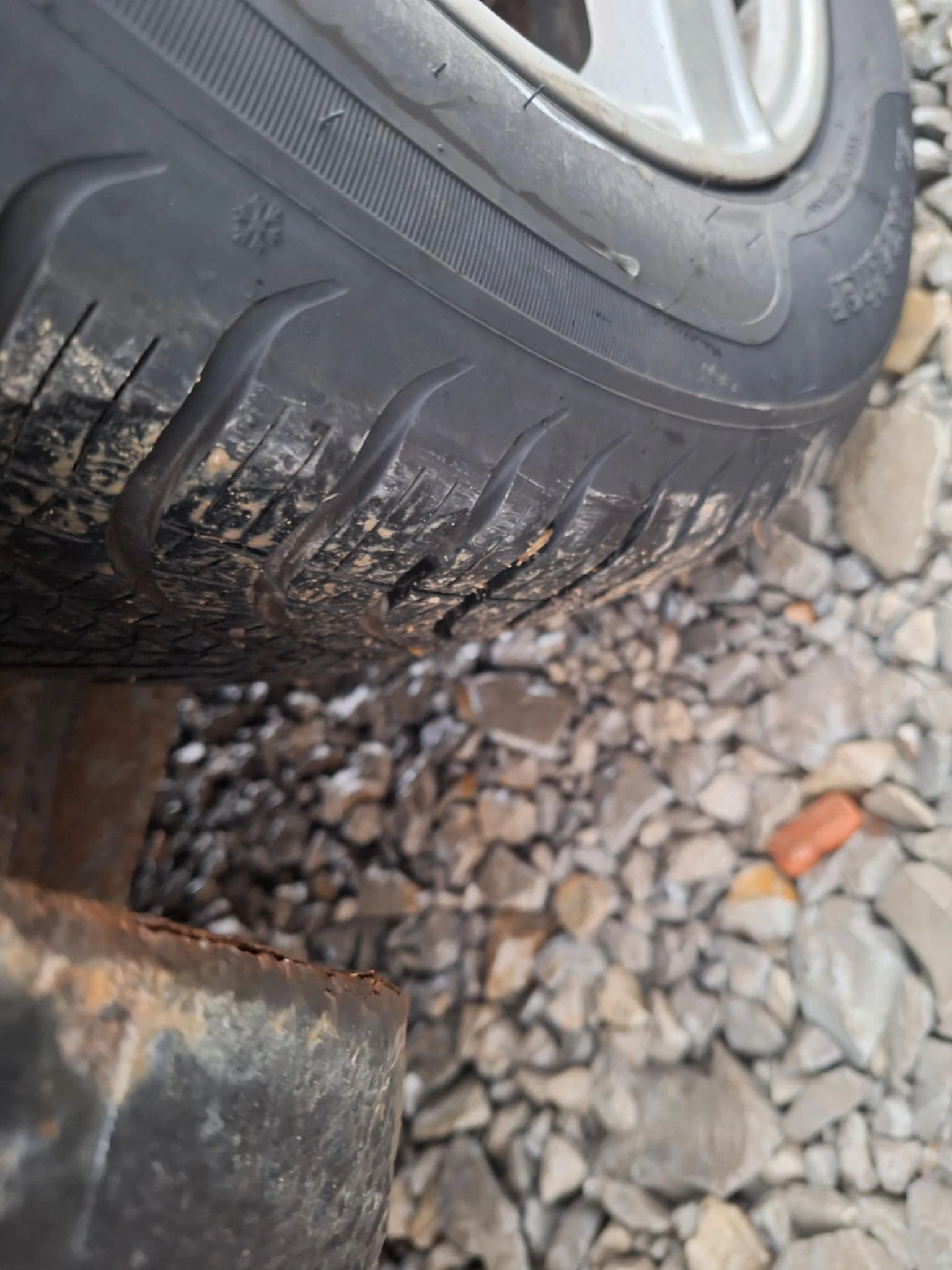 VW Jetta 2.0TDI 140+ + ks, снимка 14 - Автомобили и джипове - 53968784