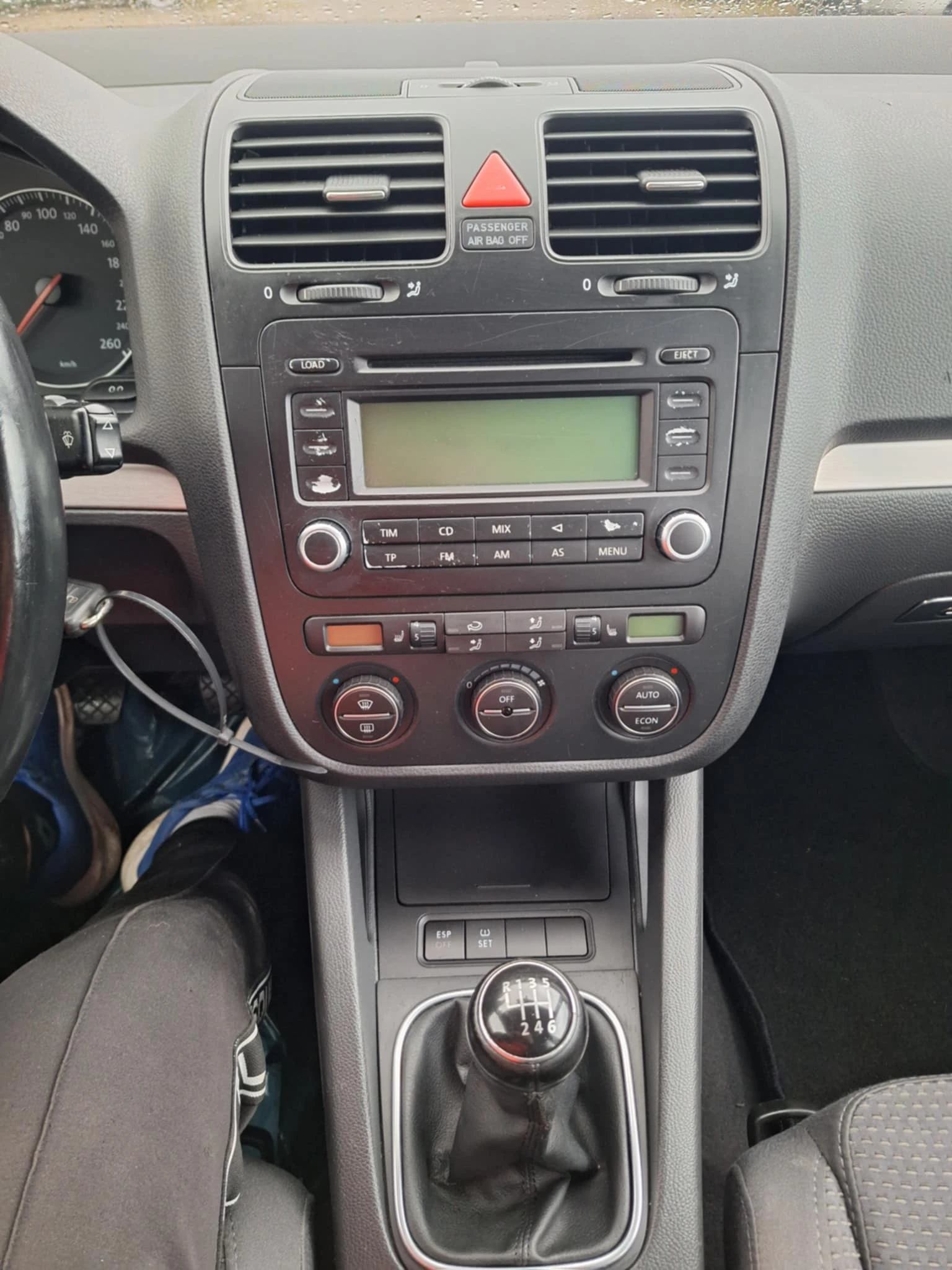 VW Jetta 2.0TDI 140+ + ks, снимка 8 - Автомобили и джипове - 53968784