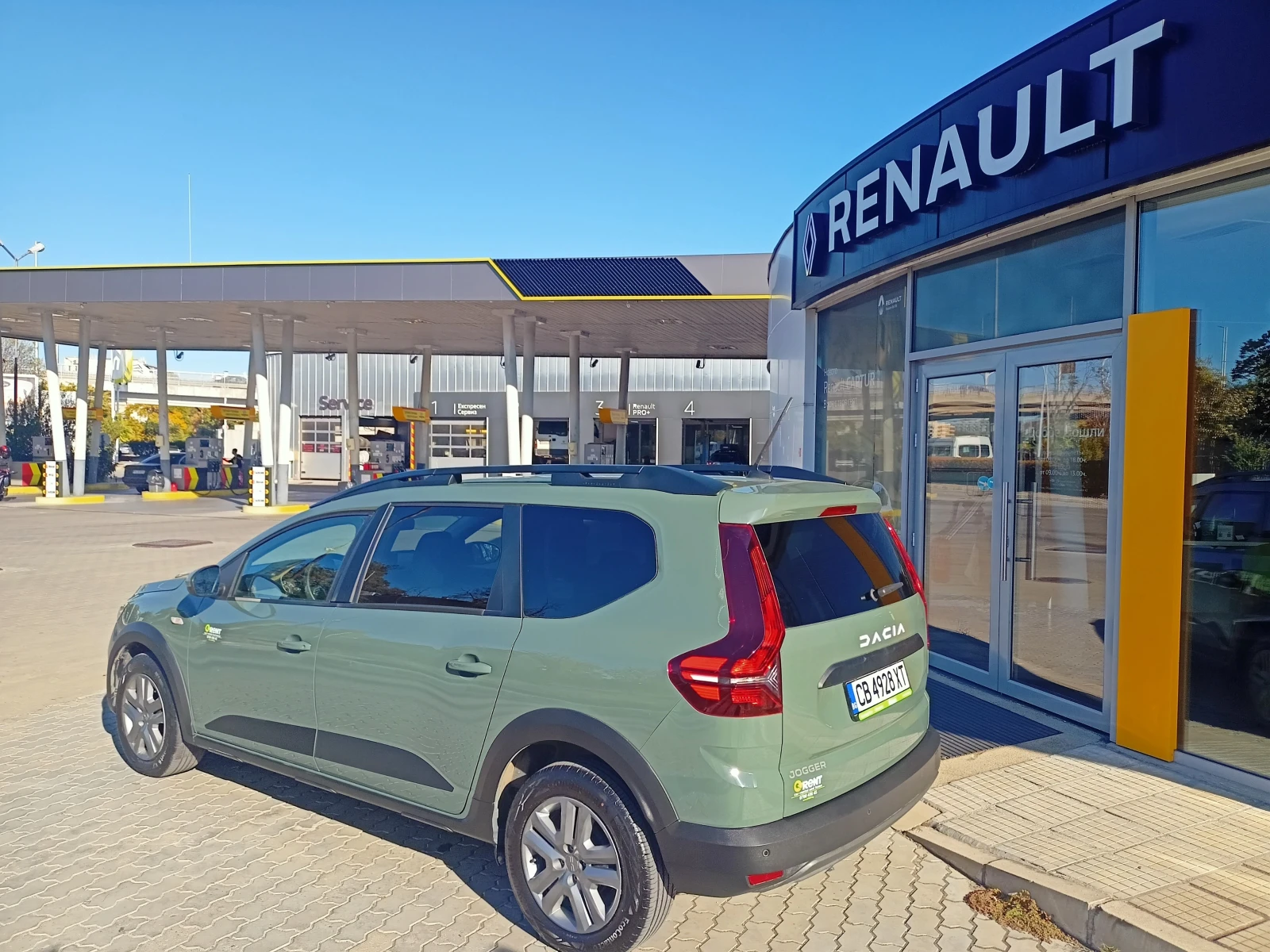 Dacia Jogger 999Евро за получаване, 1.0TCe EcoG 6+ 1 ГАЗ, снимка 6 - Автомобили и джипове - 53975552