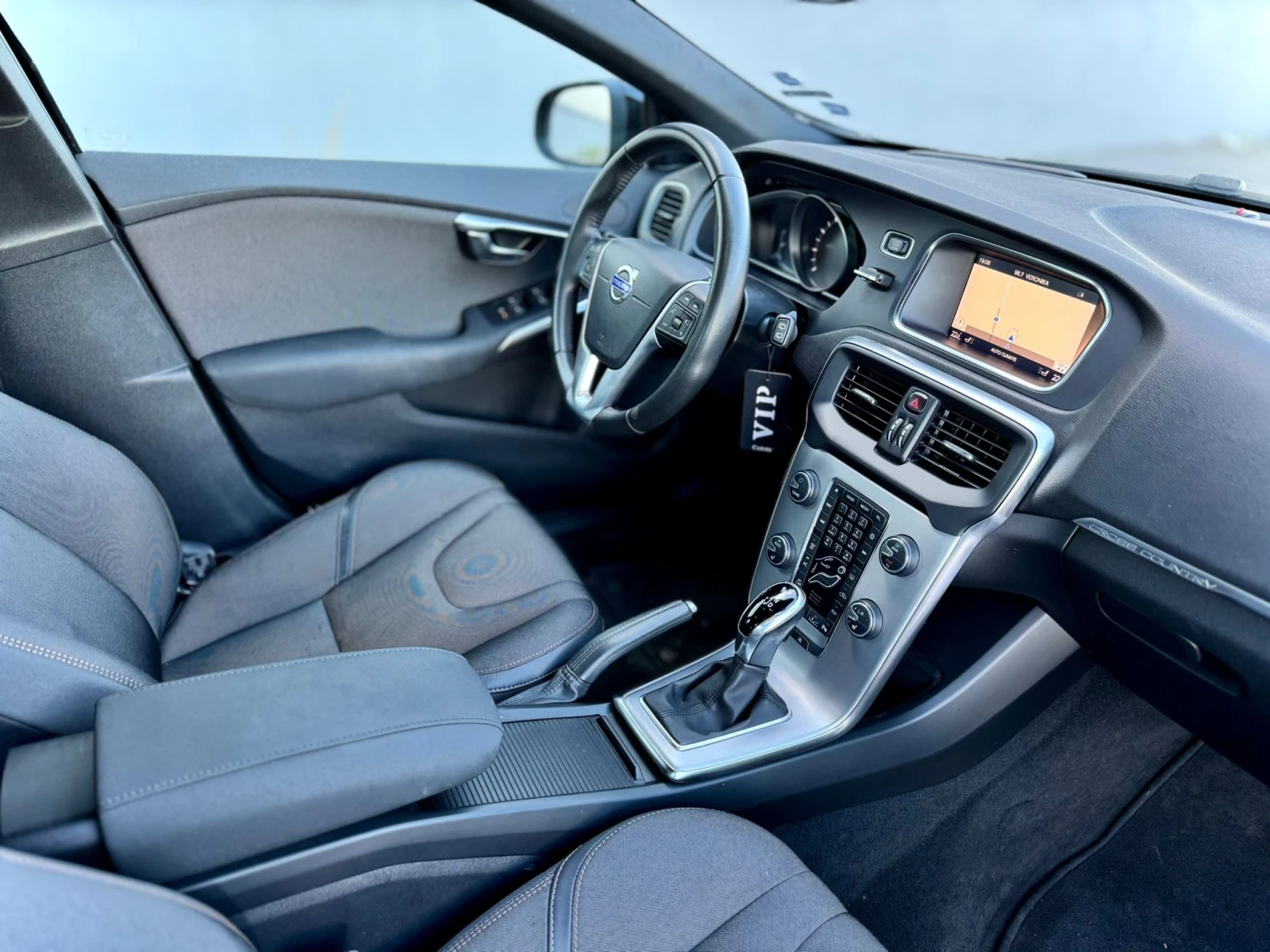 Volvo V40 Cross Country | Mobile.bg � ����������� 8