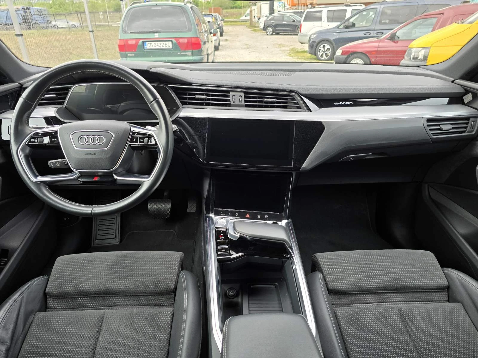 Audi E-Tron 55 S-line, снимка 10 - Автомобили и джипове - 54450897