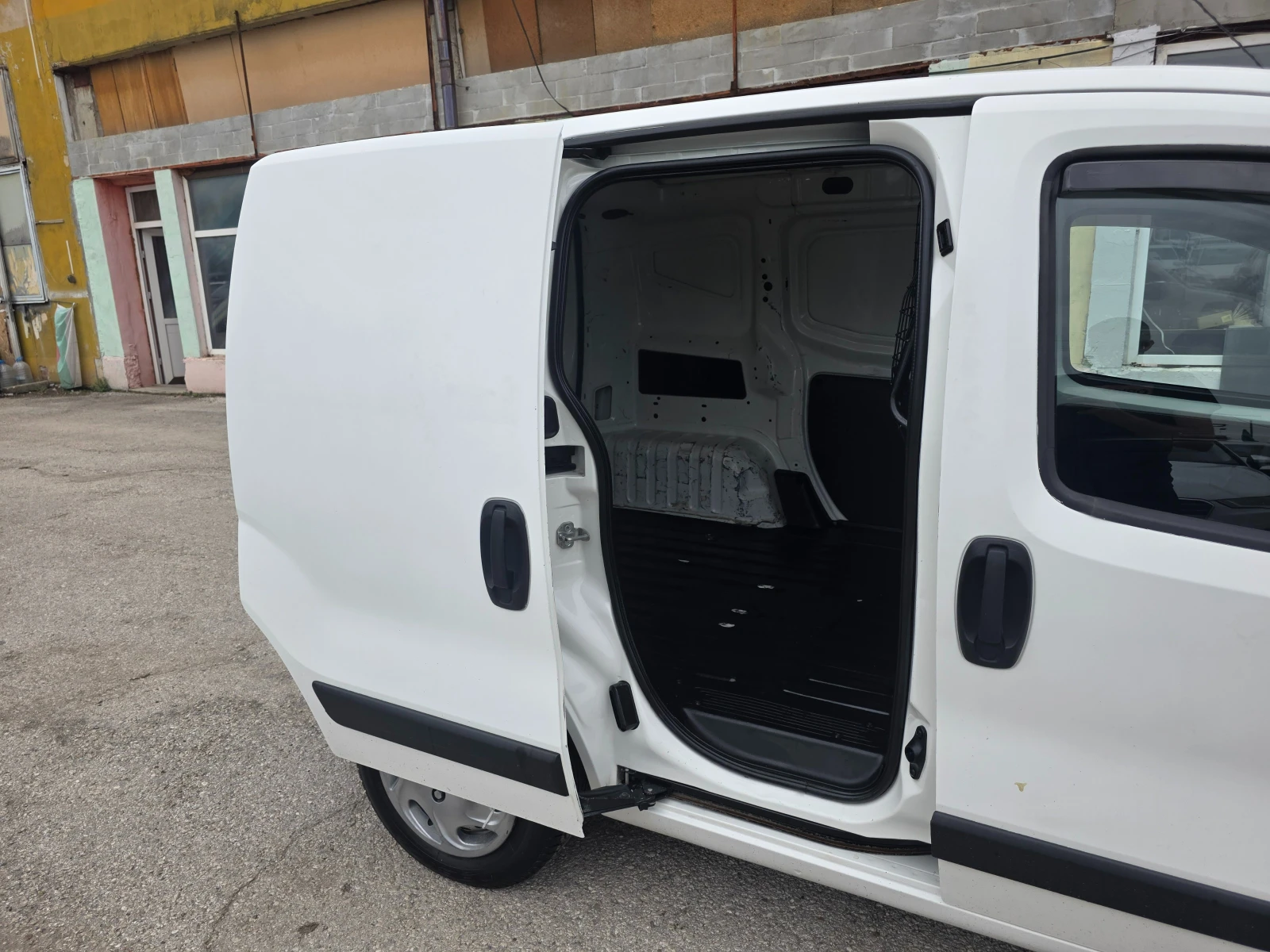 Peugeot Bipper 1.3 JTD KLIMA TOP, снимка 12 - Автомобили и джипове - 55137783