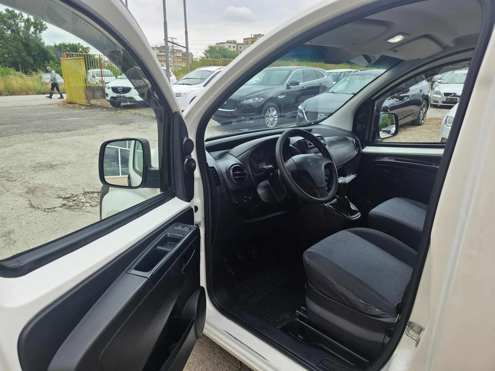 Peugeot Bipper 1.3 JTD KLIMA TOP, снимка 9 - Автомобили и джипове - 55137783