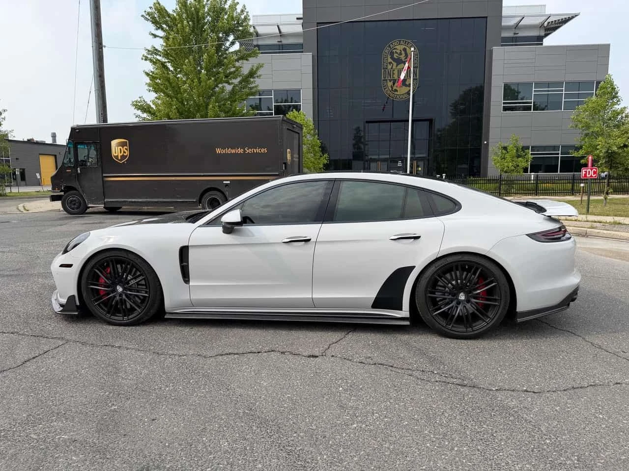 Porsche Panamera * Turbo * CARFAX * ОПЦИЯ ЗА ФИНАНСИРАНЕ, снимка 2 - Автомобили и джипове - 55448793