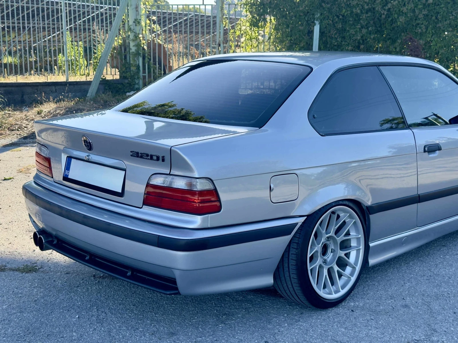 BMW 320 Individual , снимка 3 - Автомобили и джипове - 55508070