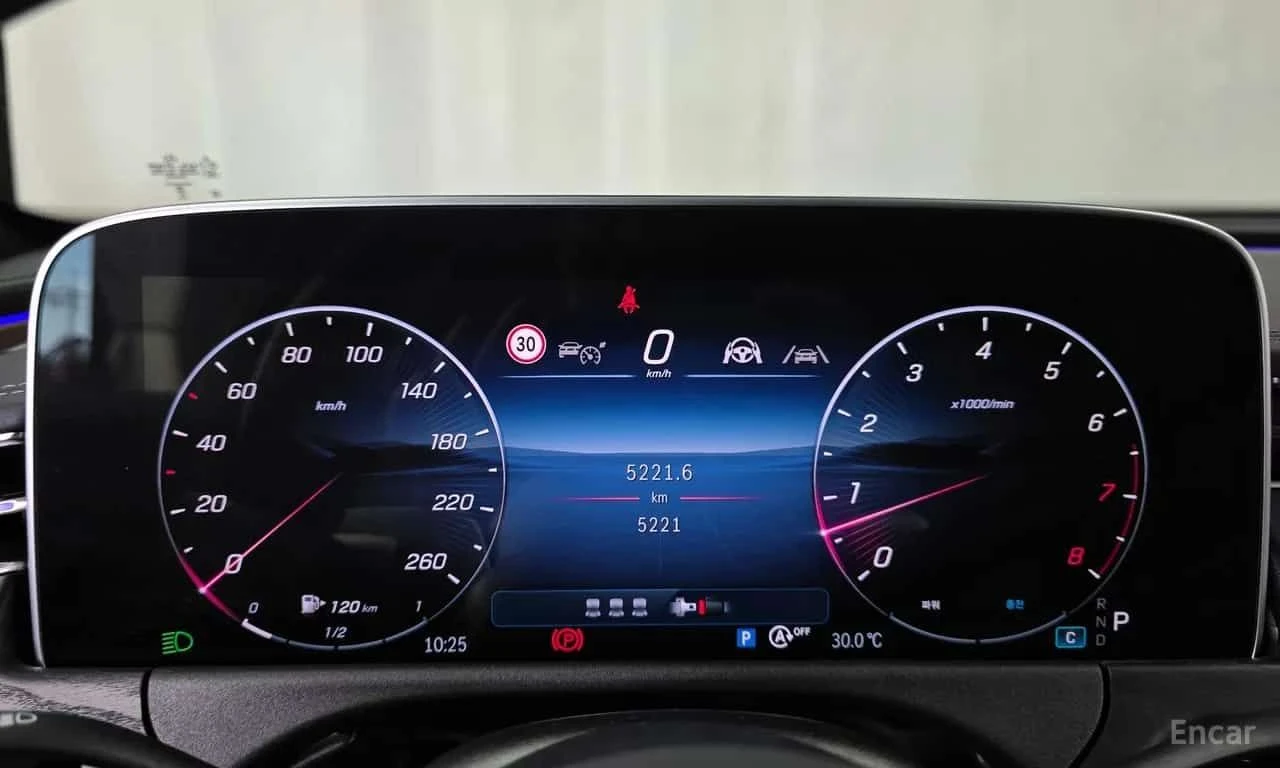 Mercedes-Benz E 200  Avantgarde /  ОБДУХВАНЕ / 360 / DISTRONIC / AMB, снимка 8 - Автомобили и джипове - 55586709