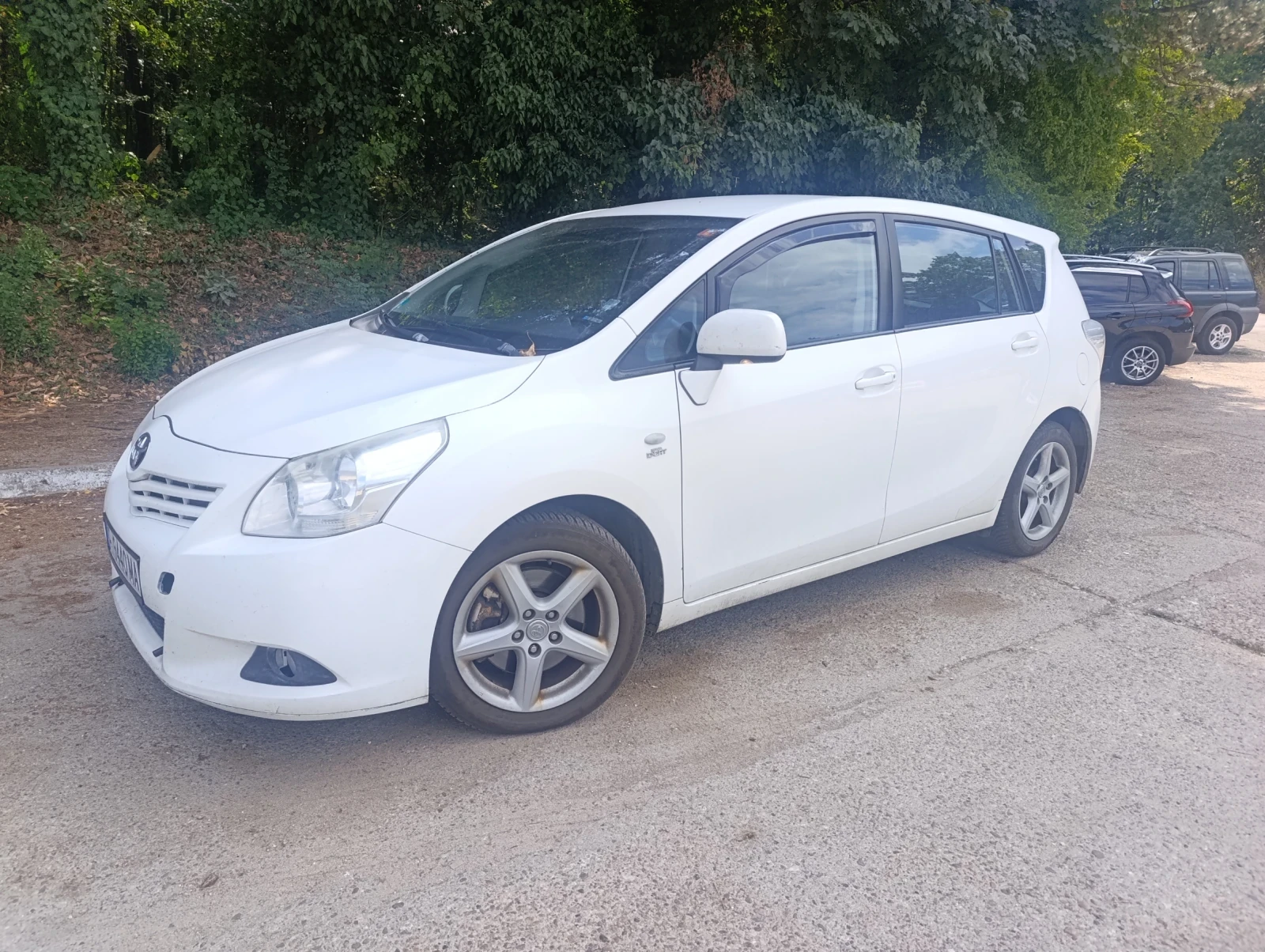 Toyota Verso, снимка 9 - Автомобили и джипове - 55817340