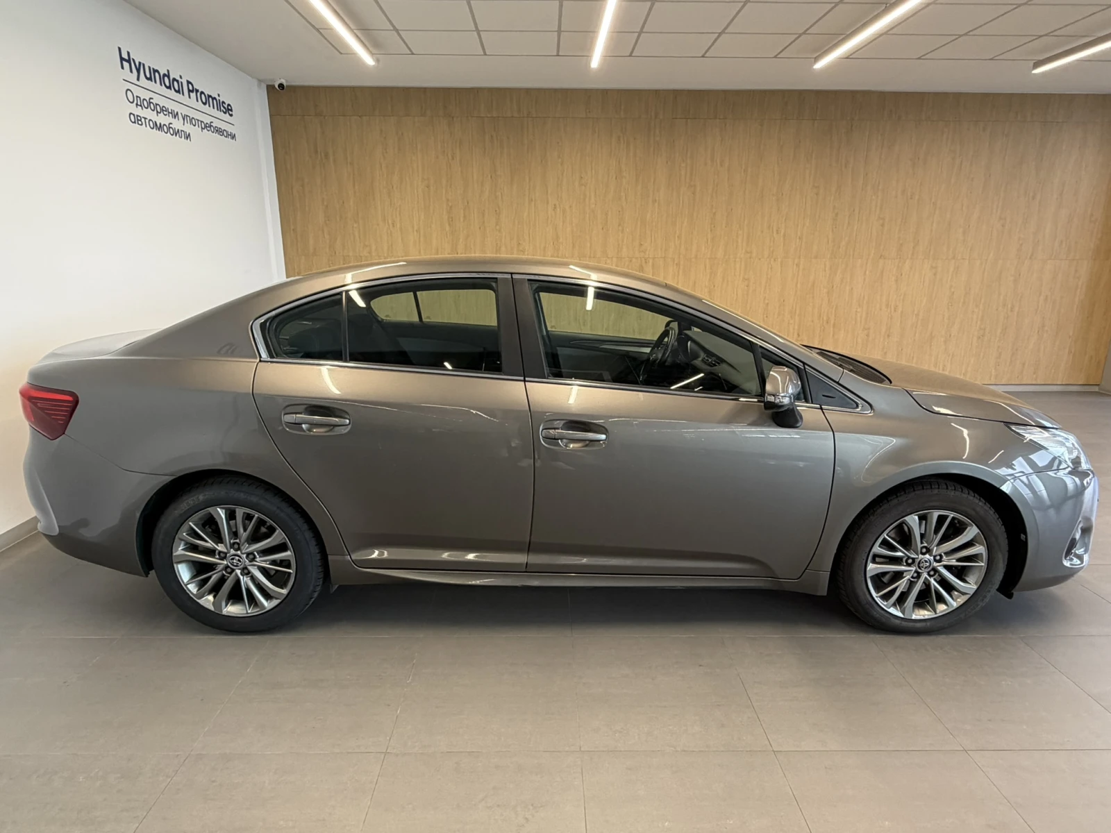 Toyota Avensis EXECUTIVE | Mobile.bg � ����������� 6