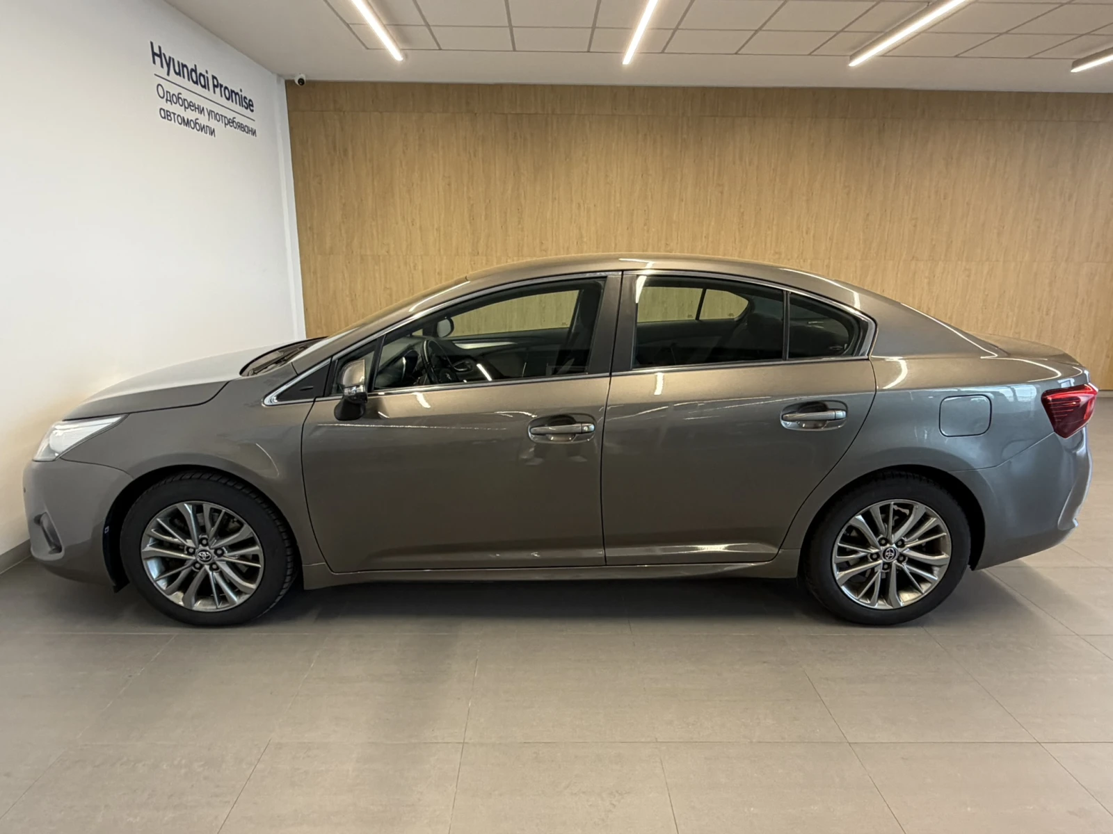 Toyota Avensis EXECUTIVE | Mobile.bg � ����������� 2