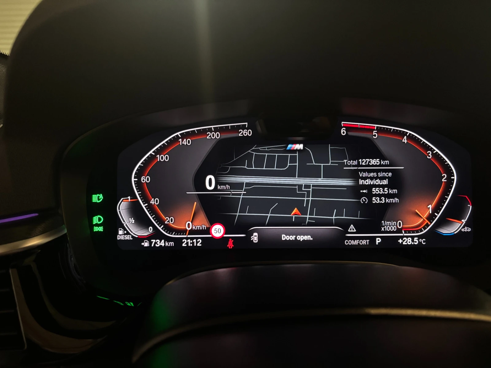 BMW 530 xDrive Touring| M pack, снимка 12 - Автомобили и джипове - 55950572