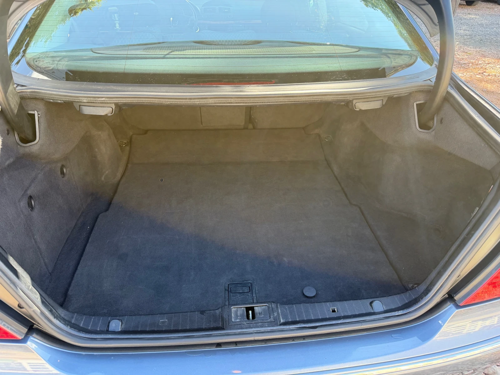 Mercedes-Benz E 220, снимка 9 - Автомобили и джипове - 56210640
