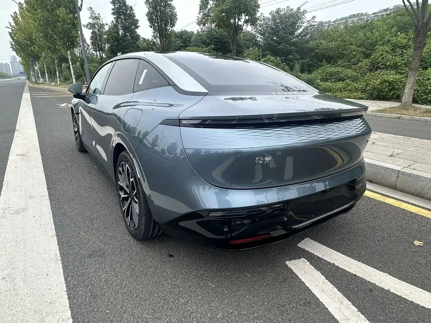 Zeekr 7X, снимка 4 - Автомобили и джипове - 56687160