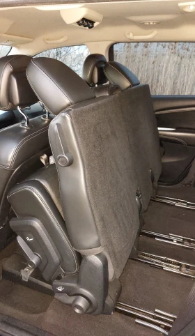 Fiat Freemont Lounge 2.0dMjet 170k.c 4x4 Camera Navi Keyless 7м., снимка 13