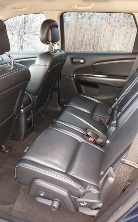 Fiat Freemont Lounge 2.0dMjet 170k.c 4x4 Camera Navi Keyless 7м., снимка 12