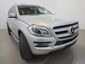 Mercedes-Benz GL 400 4Matic 7 Седалки / Камера / Нави / Ксенон, снимка 2
