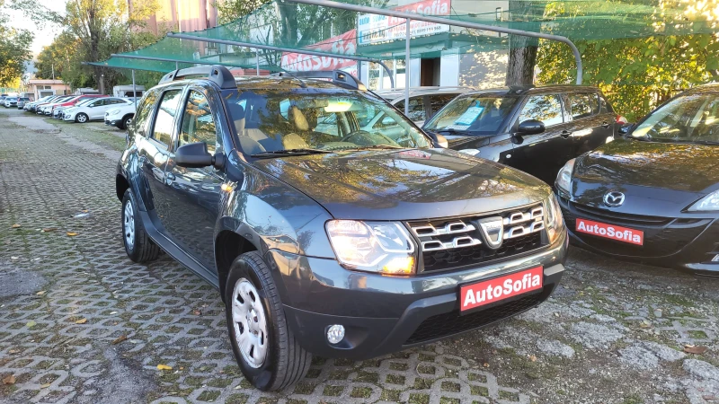 Dacia Duster 1.6i 4x4 Laureate Edition, снимка 1 - Автомобили и джипове - 47498336