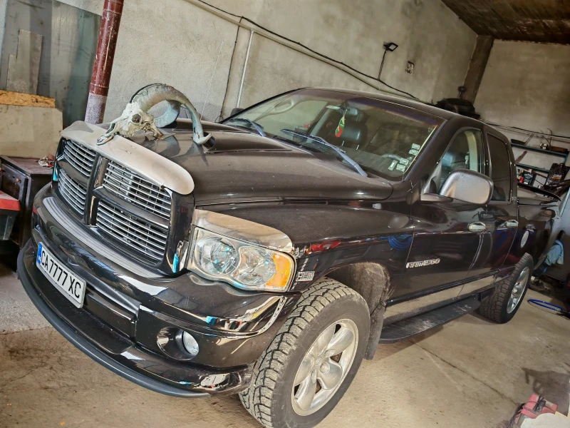 Dodge RAM 1500, снимка 2 - Автомобили и джипове - 47780095