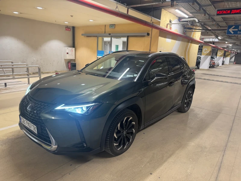 Lexus UX 250h, снимка 5 - Автомобили и джипове - 49512346