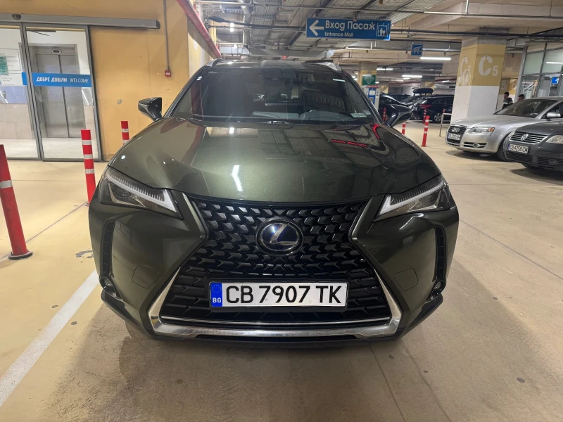 Lexus UX 250h, снимка 3 - Автомобили и джипове - 49512346