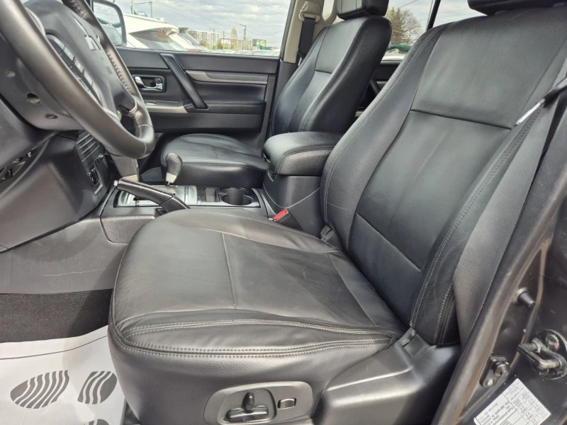 Mitsubishi Pajero 3.2D-FACE LIFT-7 МЕСТА-AUTOMATIC, снимка 7 - Автомобили и джипове - 49943949