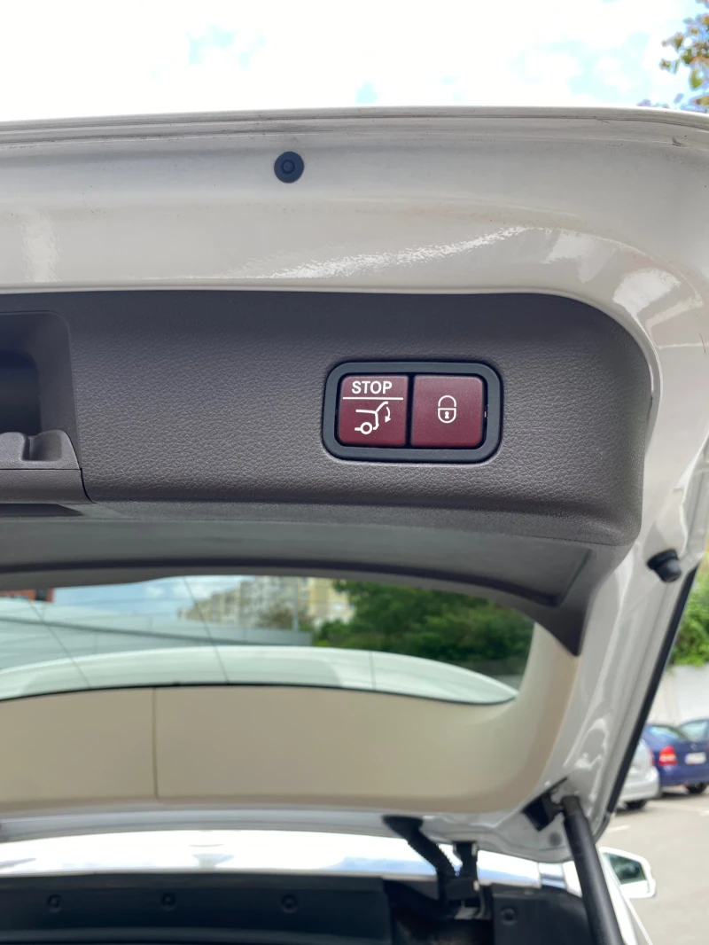 Mercedes-Benz GLE 350 4 MATIC, снимка 16 - Автомобили и джипове - 51803315