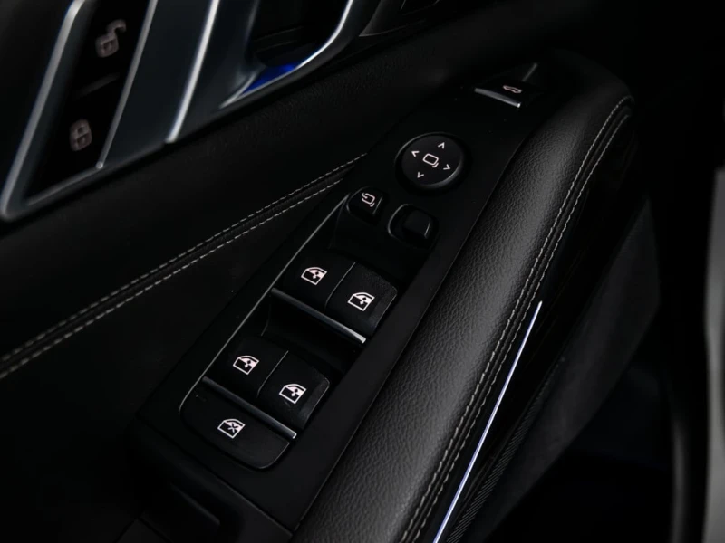 BMW X5 * xDrive40i BLIND SPOTS MAVI LOW KM REAR VIEW CAME, снимка 14 - Автомобили и джипове - 52819344