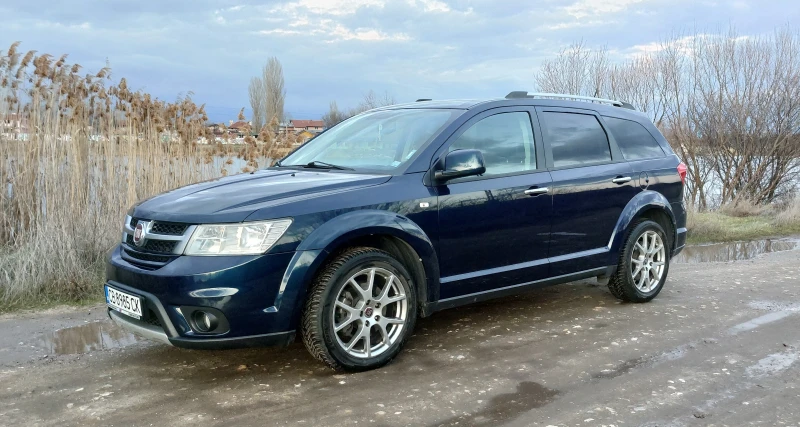 Fiat Freemont Lounge 2.0dMjet 170k.c 4x4 Camera Navi Keyless 7м., снимка 4 - Автомобили и джипове - 53282904