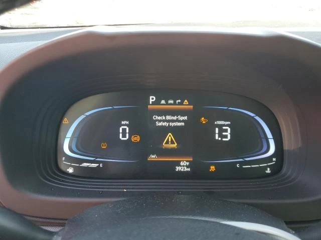 Hyundai Venue 1.6L 4 Front-wheel Drive, снимка 13 - Автомобили и джипове - 52860462