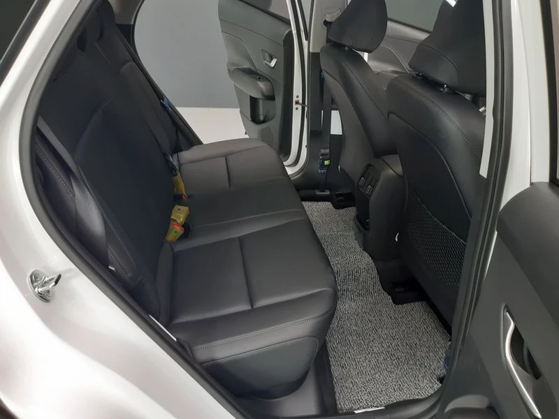 Hyundai Kona 1.6 147 hp Automatic, снимка 13 - Автомобили и джипове - 55769462