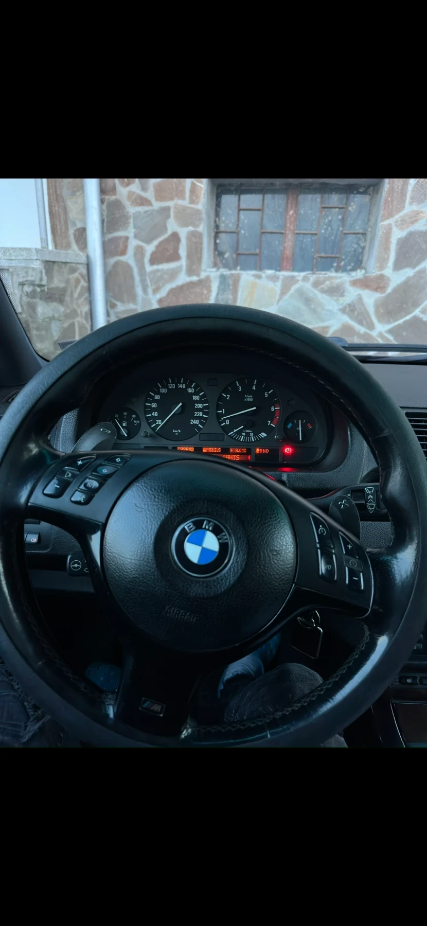 BMW X5 V8 4.4i - изображение 10