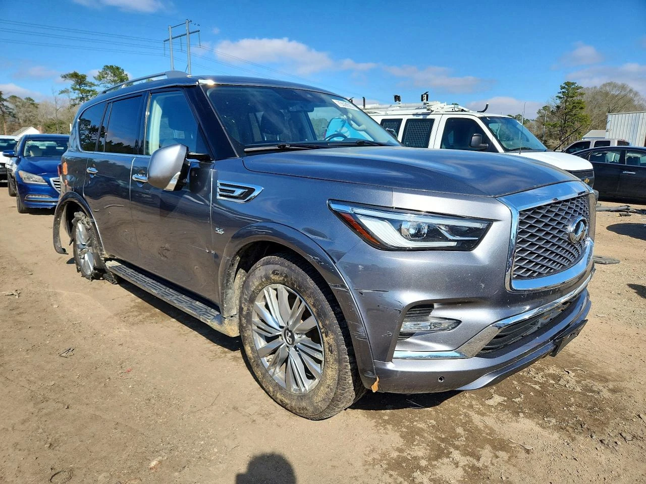 Infiniti QX80 5.6l Luxe, снимка 2 - Автомобили и джипове - 53991641