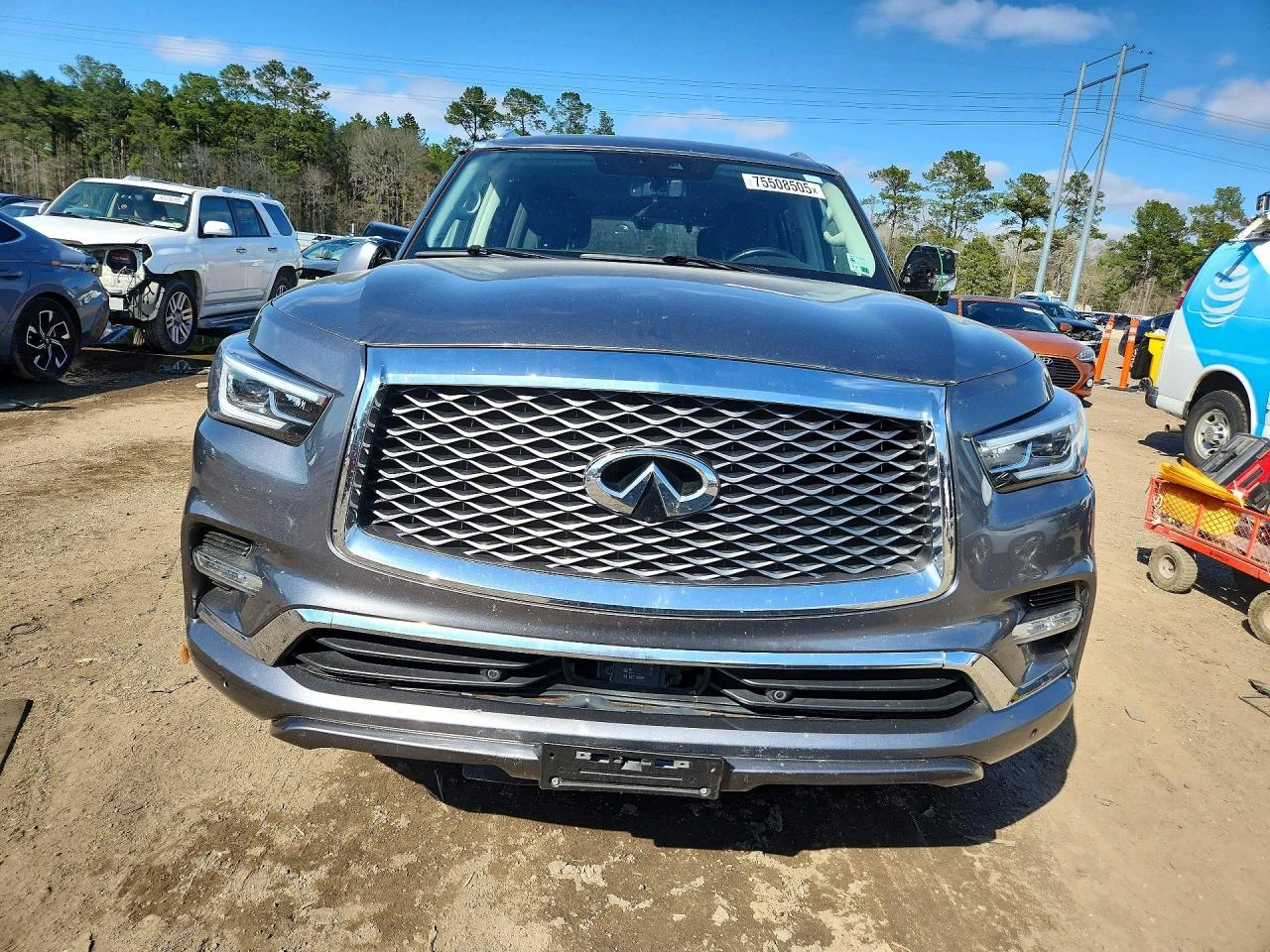 Infiniti QX80 5.6l Luxe, снимка 5 - Автомобили и джипове - 53991641