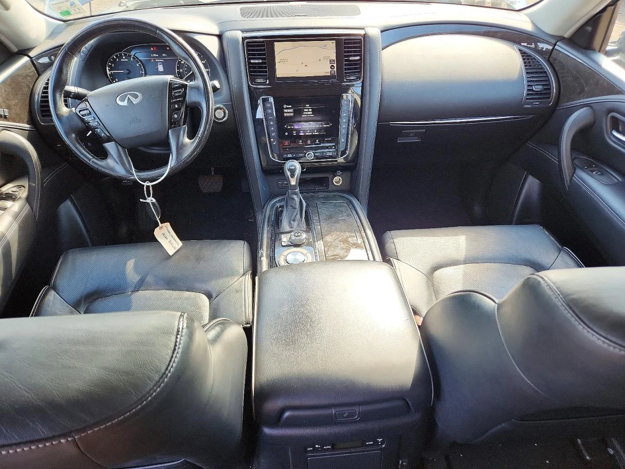 Infiniti QX80 5.6l Luxe, снимка 7 - Автомобили и джипове - 53991641