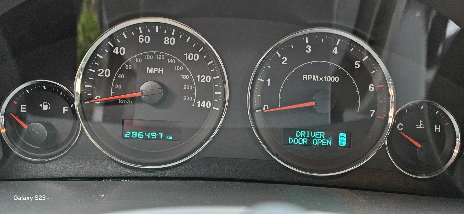 Jeep Grand cherokee Laredo, TRAIL RATED, снимка 16 - Автомобили и джипове - 54047066