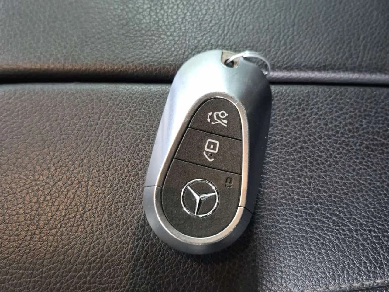 Mercedes-Benz EQE 350 4 MATIC / 360 / DISTRONIC / BURMESTER /, снимка 8 - Автомобили и джипове - 54906747