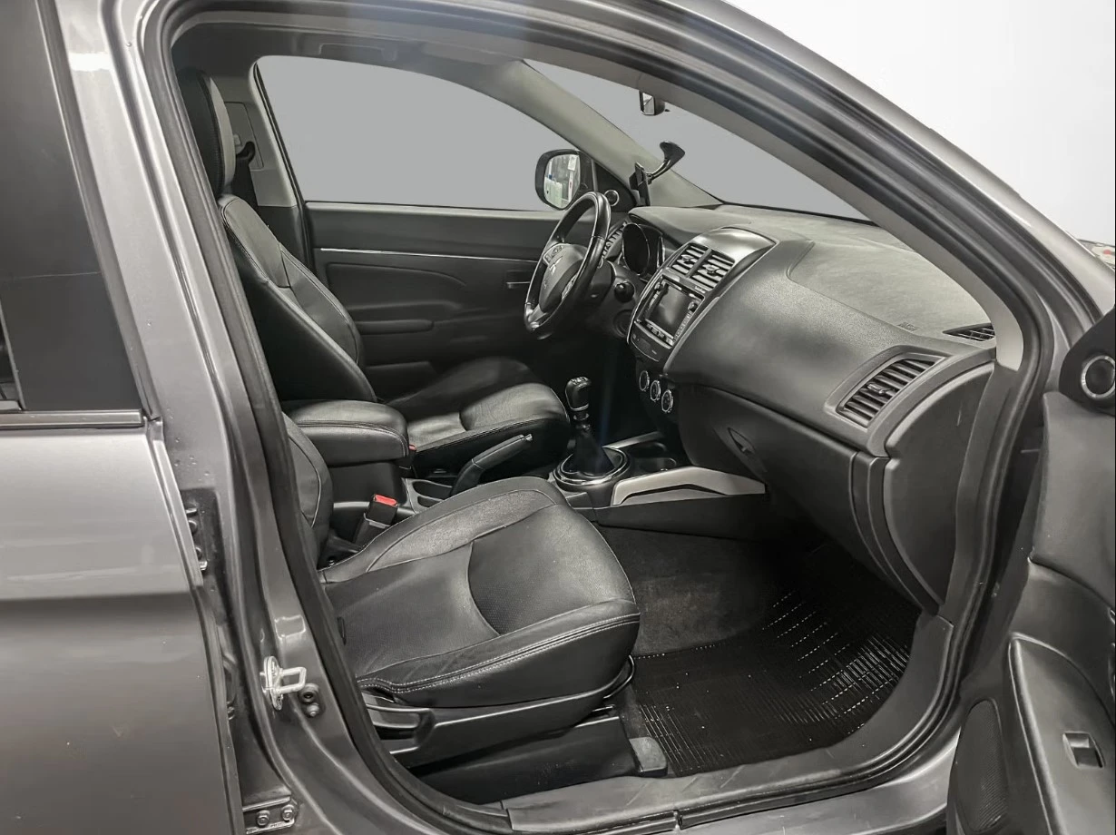 Mitsubishi ASX 1.8 DI-D 4WD, снимка 17 - Автомобили и джипове - 54983390