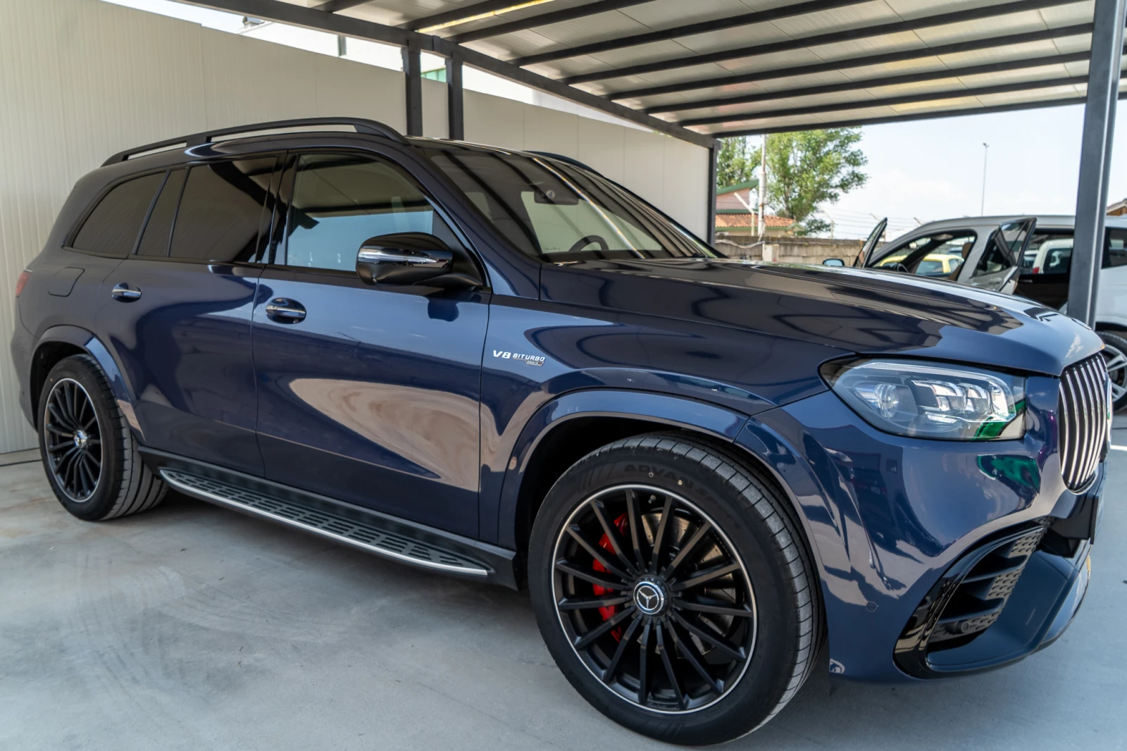 Mercedes-Benz GLS 63 AMG 2024 = 6.3 AMG = FULL MAX = ГАРАНЦИЯ = ЛИЗИНГ, снимка 3 - Автомобили и джипове - 55003275