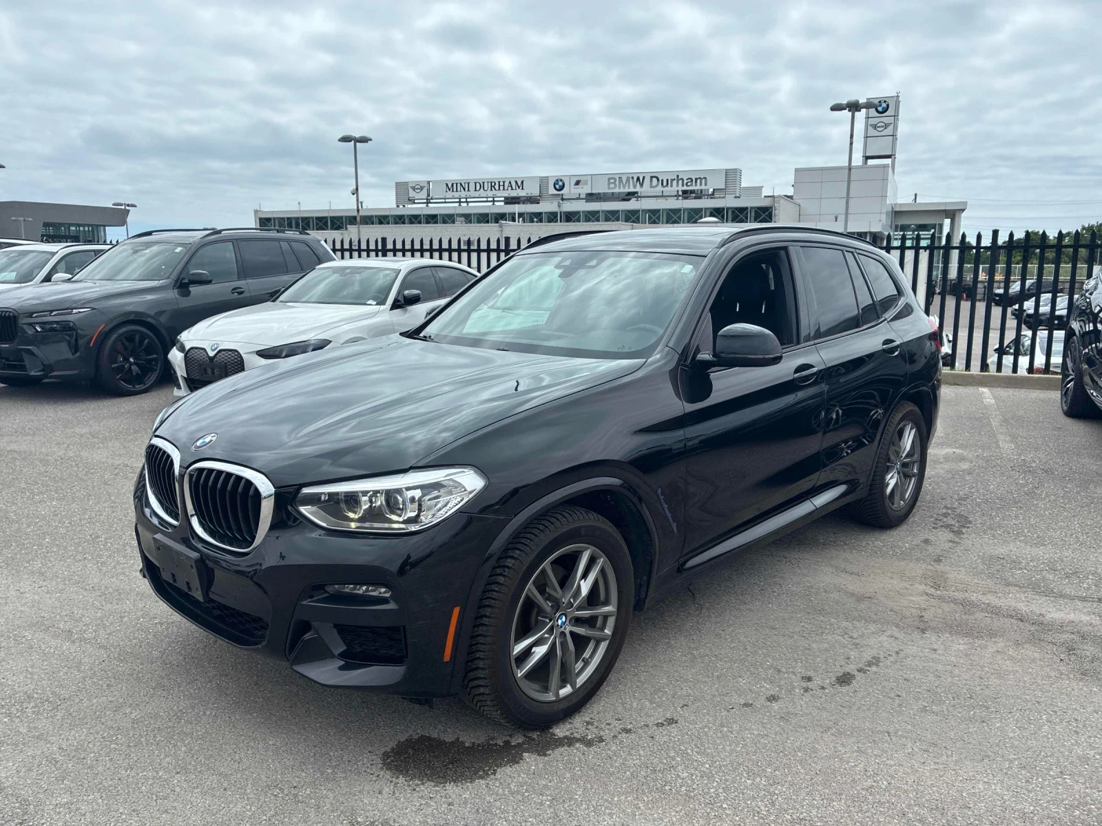 BMW X3 ПОДГРЕВ* ПАНОРАМА * SHADOW LINE * CAR FAX * , снимка 3 - Автомобили и джипове - 55255147