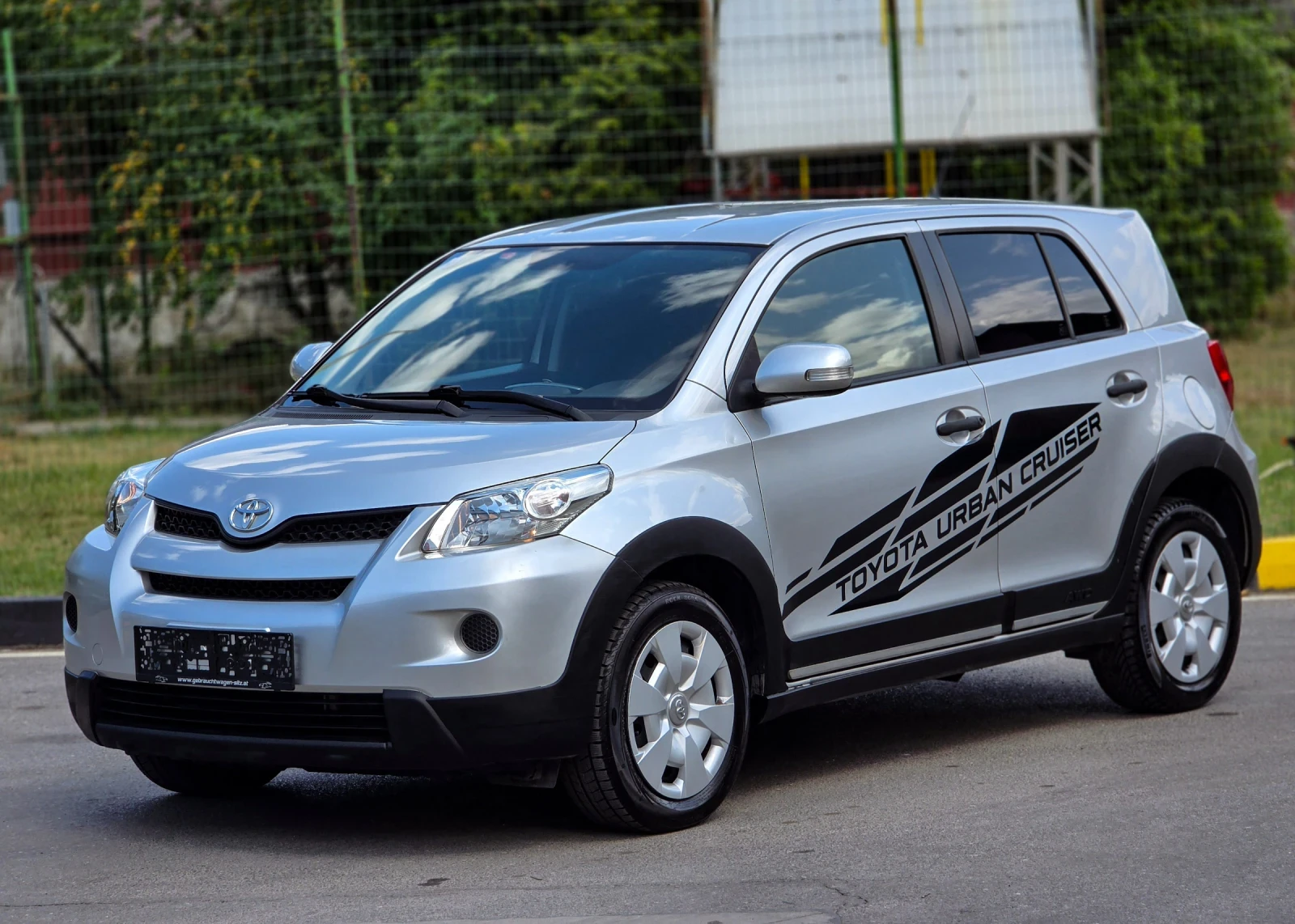 Toyota Urban Cruiser 1.4 D-4D 90hp 4x4, снимка 2 - Автомобили и джипове - 55366515