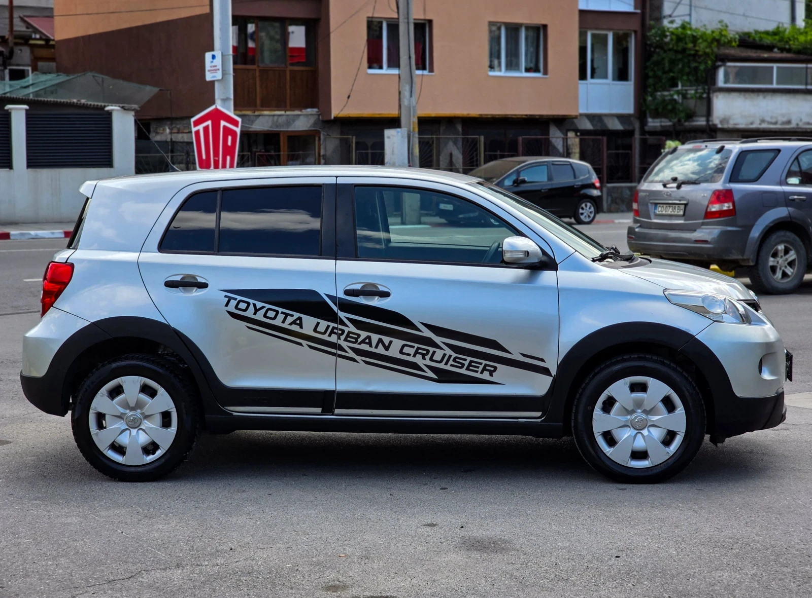 Toyota Urban Cruiser 1.4 D-4D 90hp 4x4, снимка 6 - Автомобили и джипове - 55366515