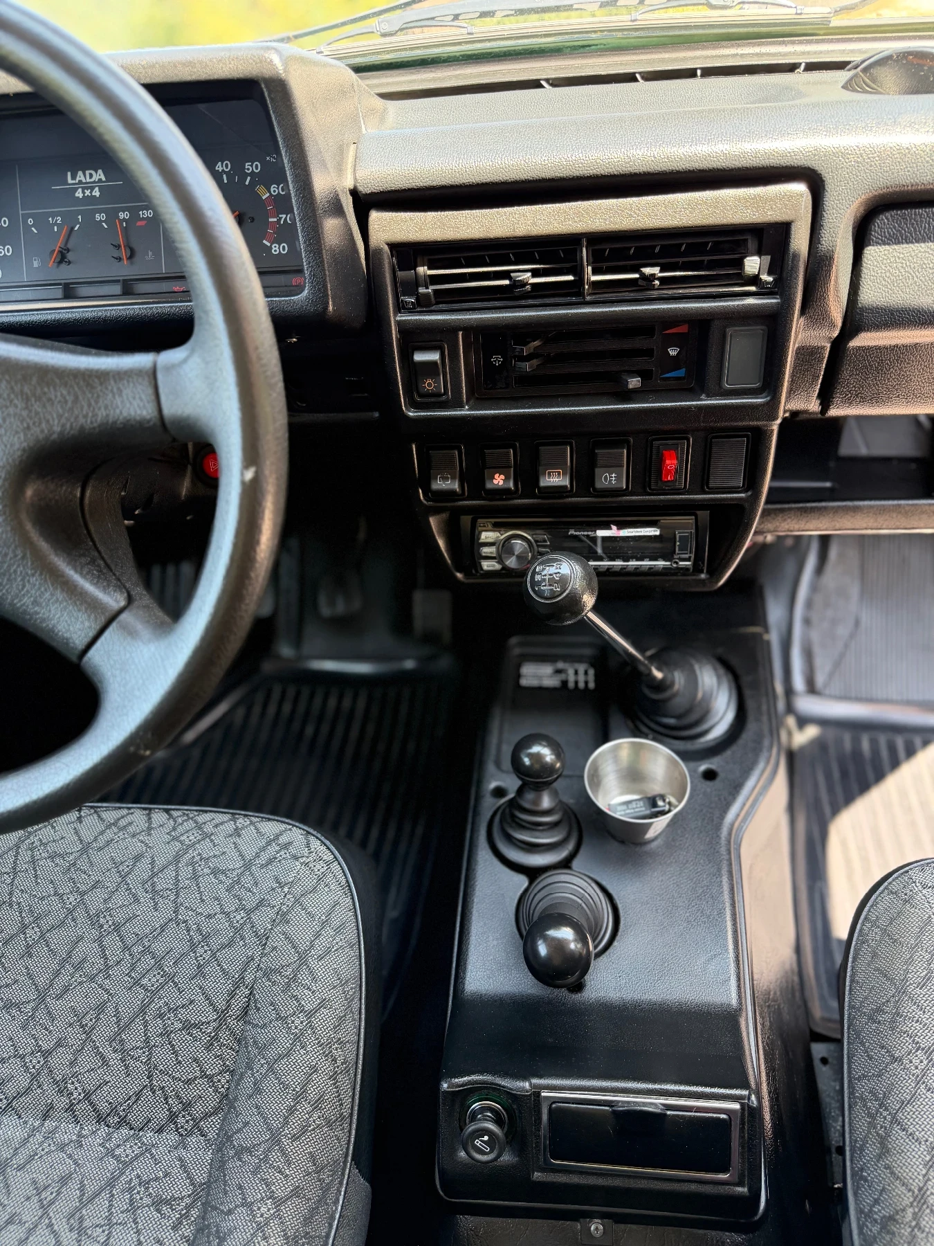 Lada Niva 1.7i, снимка 12 - Автомобили и джипове - 55752479