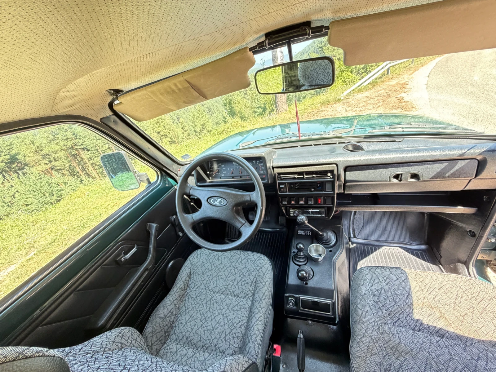 Lada Niva 1.7i, снимка 10 - Автомобили и джипове - 55752479