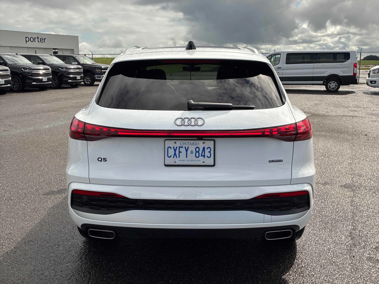 Audi Q5 * CARFAX * БЕЗ ЗАБЕЛЕЖКА * АВТОКРЕДИТ, снимка 4 - Автомобили и джипове - 55806841