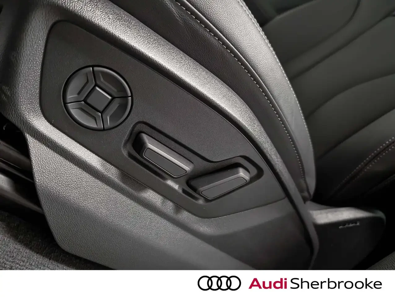 Audi Q7, снимка 11 - Автомобили и джипове - 56181200