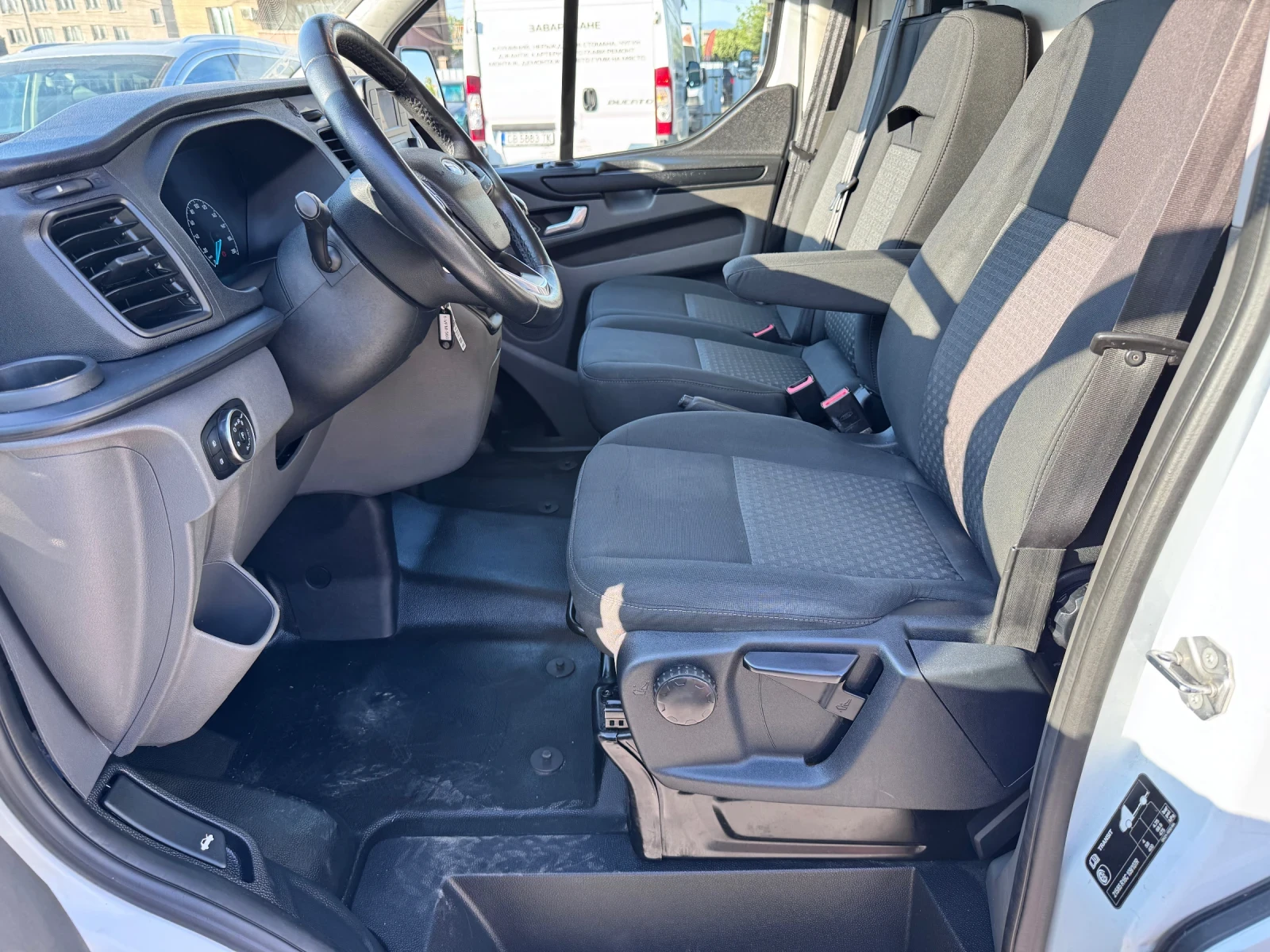 Ford Transit Custom Дълга база - изображение 10