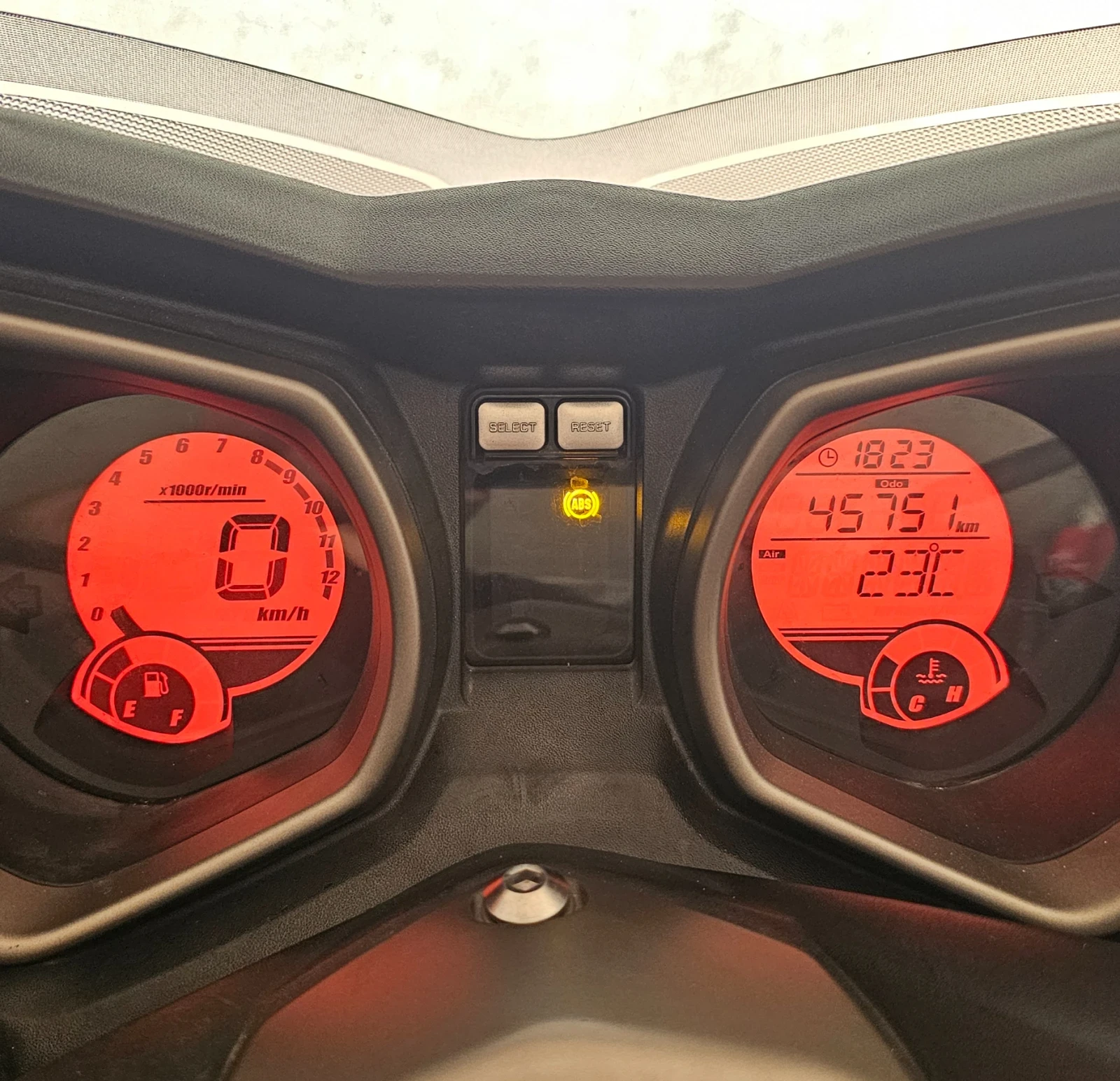 Yamaha X-max 250i ABS!, снимка 10 - Мотоциклети и мототехника - 54371773