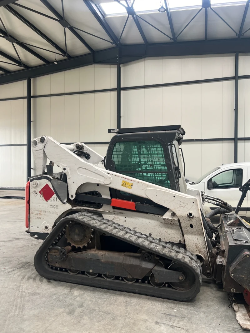 Мини челни товарачи Bobcat T870, снимка 2 - Индустриална техника - 52387734