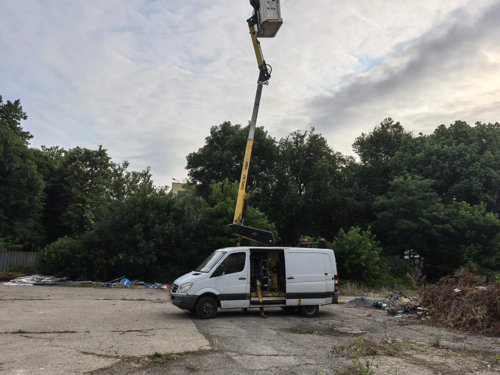 Автовишка Mercedes-Benz 513 - изображение 3