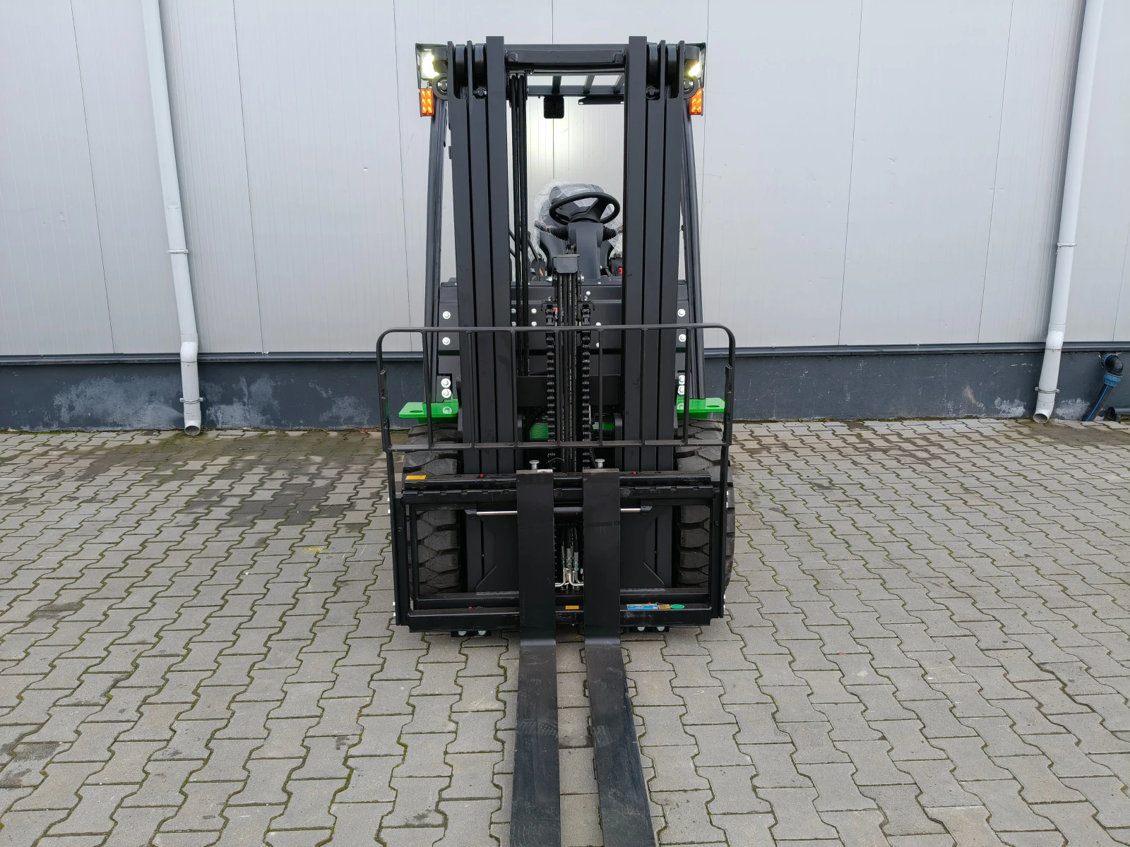 ���������� ���, ������������, NOBLELIFT  | Mobile.bg � ����������� 4